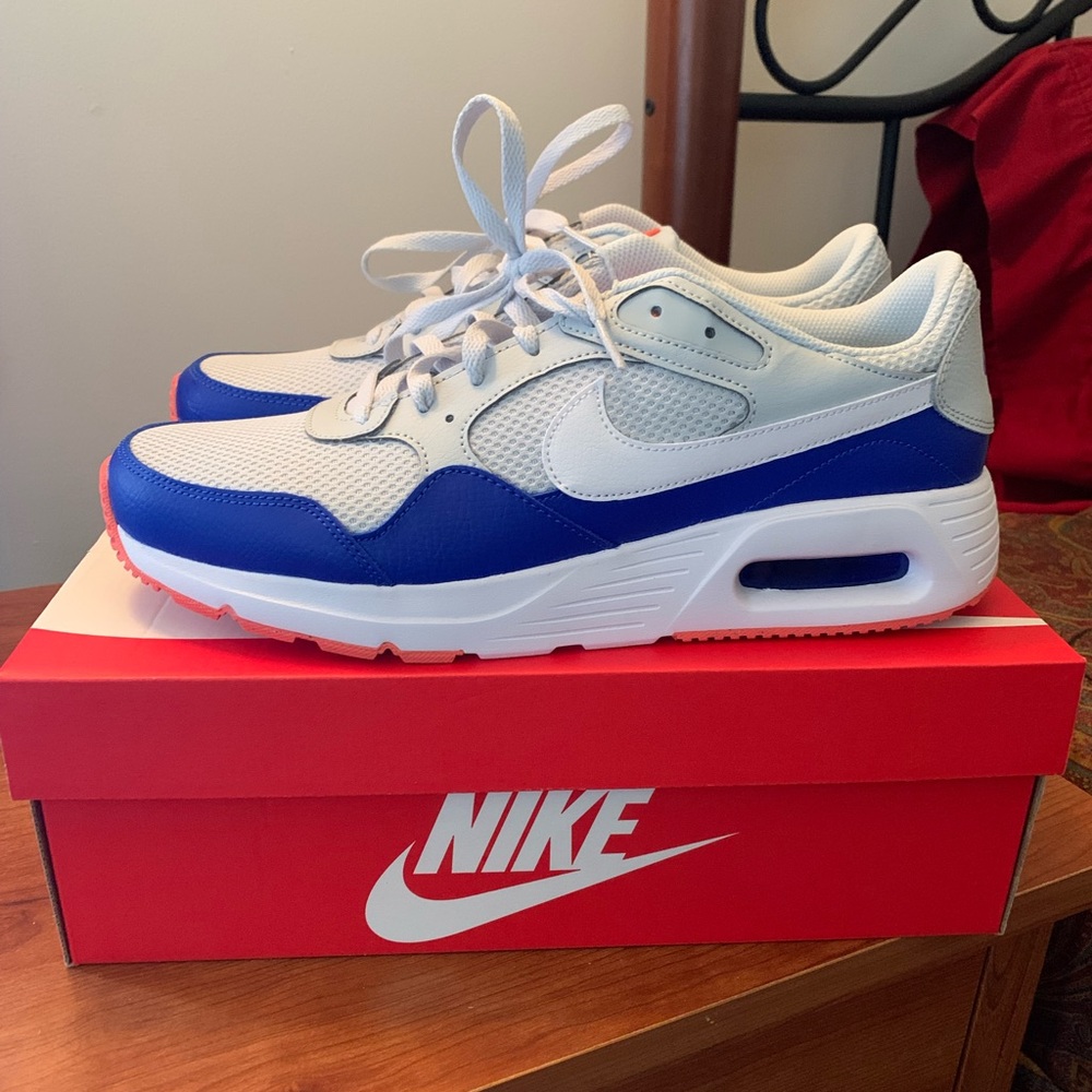 Nike Men’s SC shoe..worn once!